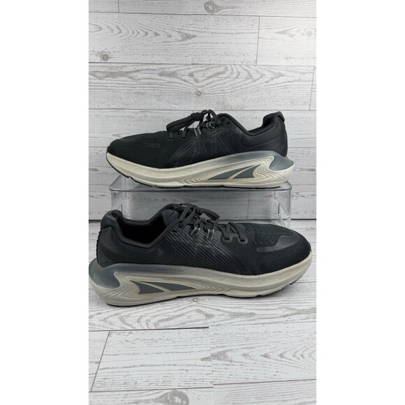 Athletic_Shoes